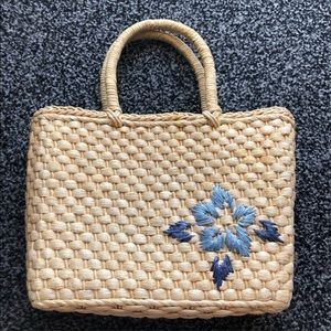 Faded Glory | Cornhusk purse